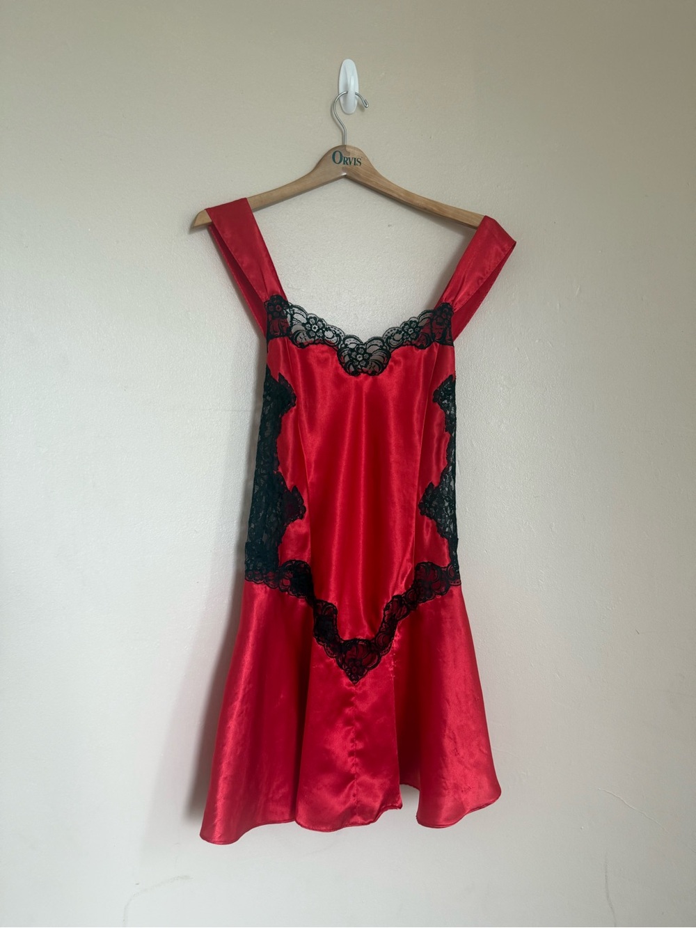 Victoria’s Secret Vintage Valentine’s Day Rare Red Heart Set w/ Robe & Chemise - Picture 4 of 13